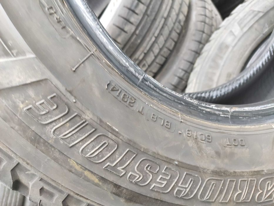 4бр Летни гуми 215 70 15 С - Bridgestone
