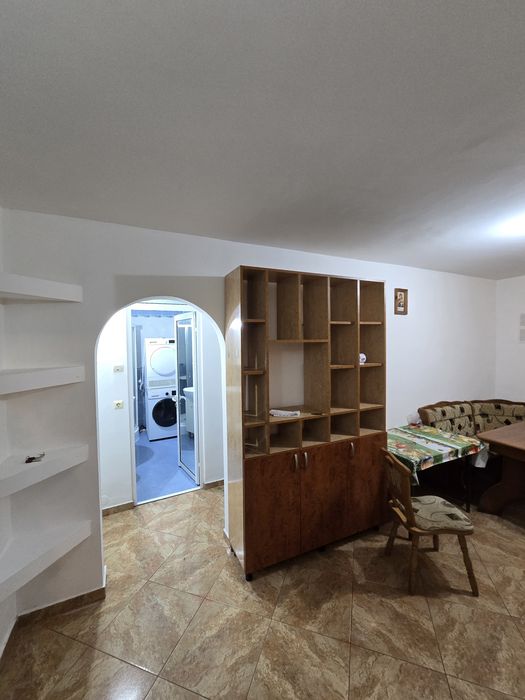 Închiriez apartament zona Selgros C.U.G.