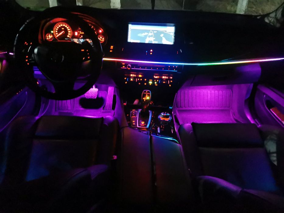 Montez lumini ambientale auto