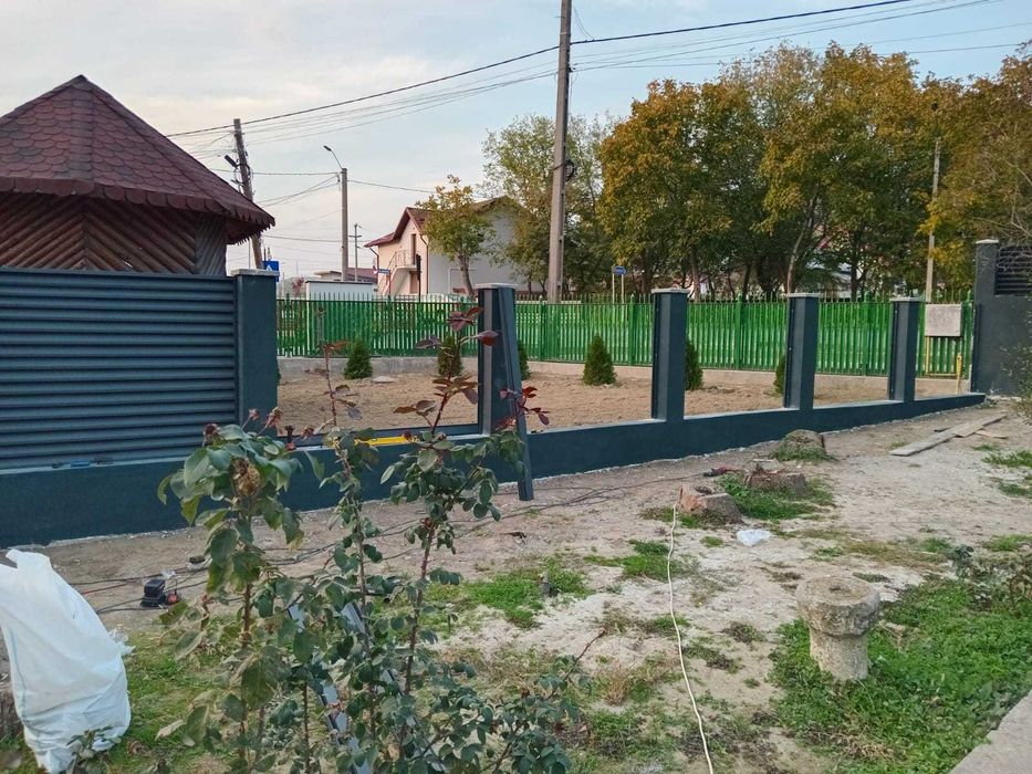 Garduri si porti din panouri stil jaluzele si alte modele disponibile