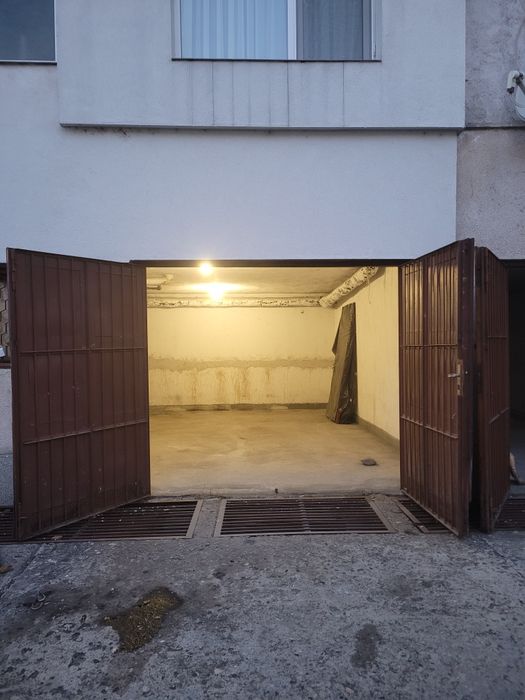 Дава се под наем Гараж / Паркомясто в Кърджали, Център - 28 кв.м за 180 € - Снимка #6