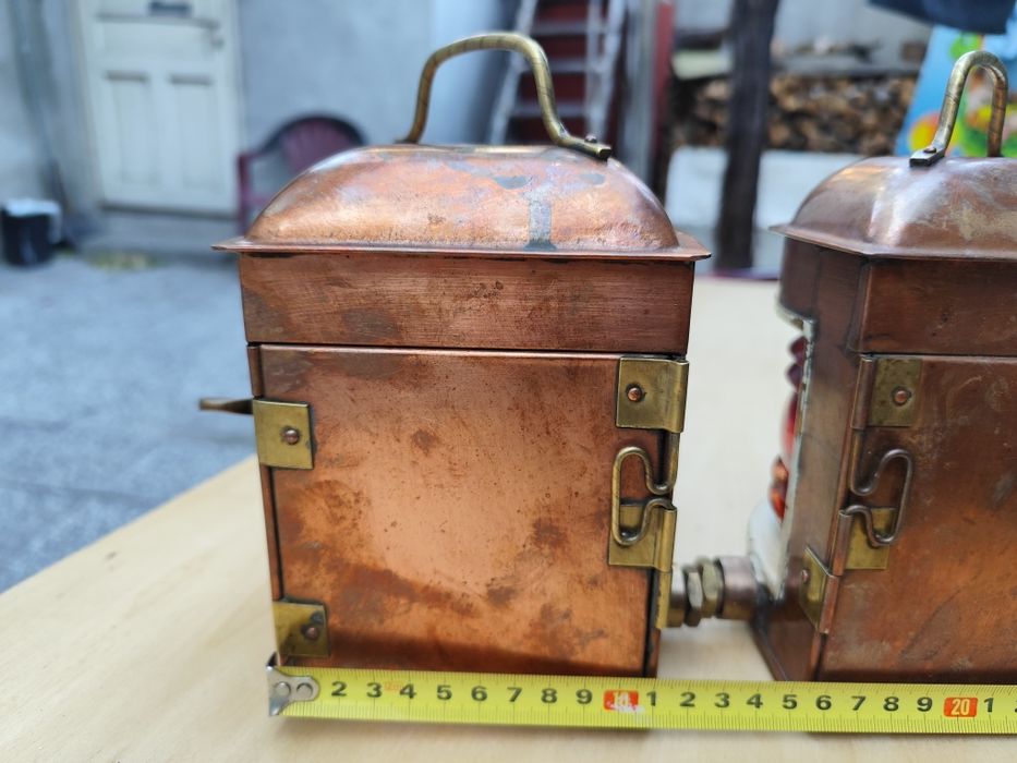 Чифт месингови навигационни фенери (ляв и десен борд)