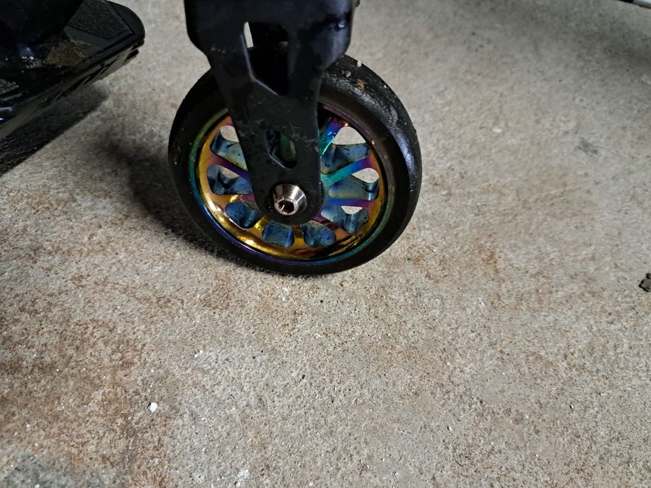 Trotineta frestyle  Slamm Clasic 9 Black/Neochrome