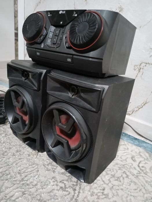 Музыкальный центр