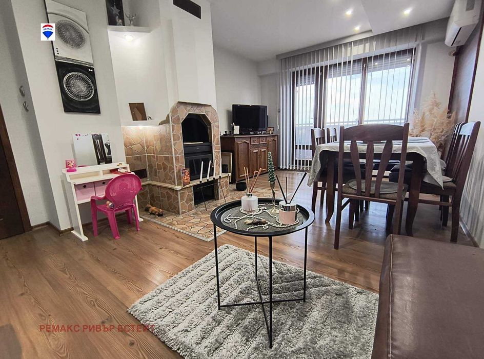 Продава се Четиристаен апартамент в Русе, Чародейка - Север - 103 кв.м за 1135 €/кв.м - Снимка #1