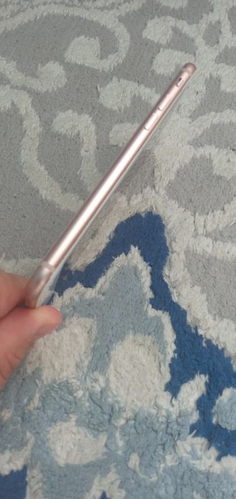 Продаётся Айфон 8 в отличном сосстояний