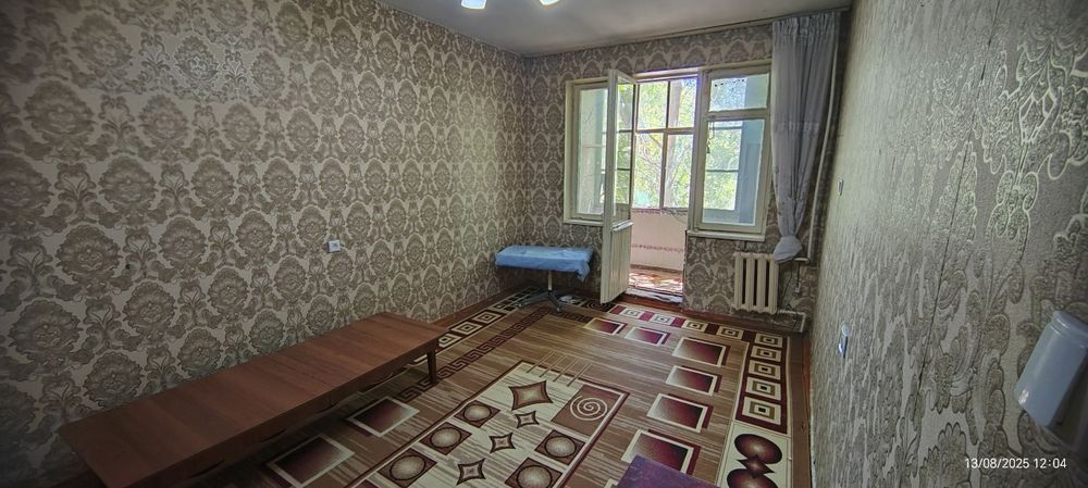 1 xonalik kvartera sotiladi 3 etaj zor variant