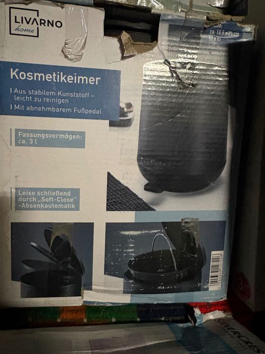 Palet cu produse electronice și electrocasnice
