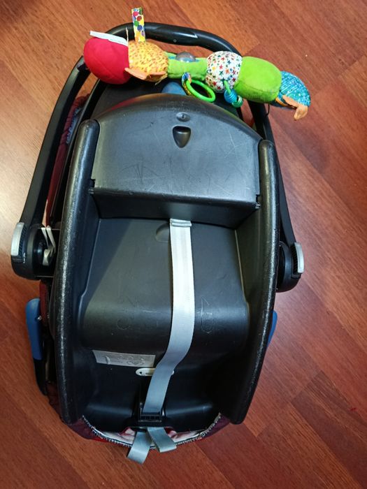 Landou Maxi Cosi model universal cadou jucărie Senzoriala