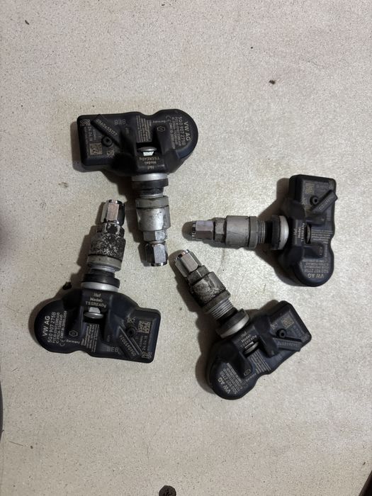 Senzori de presiune roti TPMS Vw Audi Porsche cu montaj inclus