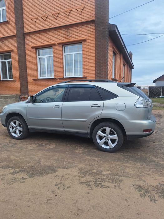 Продам лексус 330.