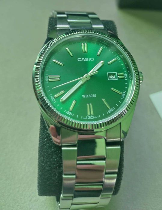 Casio Аналогов часовник