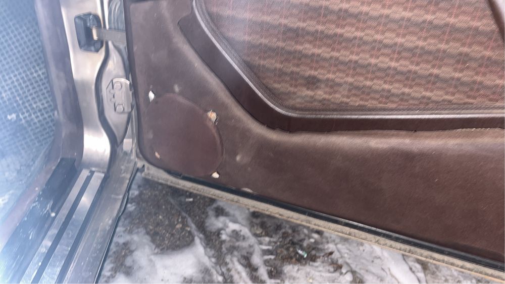 Mersedes-Benz w124 /102/ 2.3