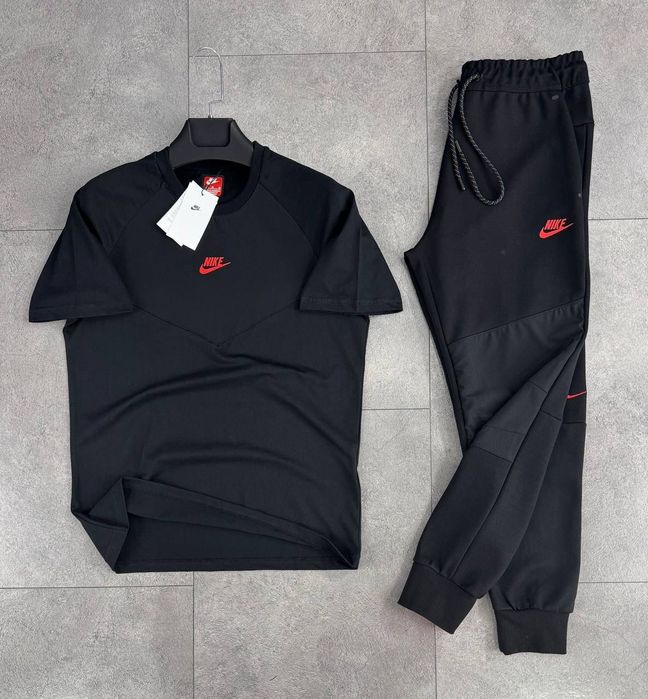 Мъжки Екипи Nike