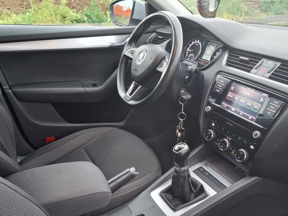 Skoda Octavia 3 Facelift 1.6 Diesel 116Cp Euro6 Klimatronic Distronic 2017