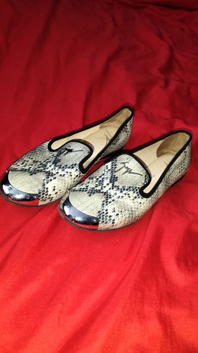 Vând balerini Giuseppe Zanotti