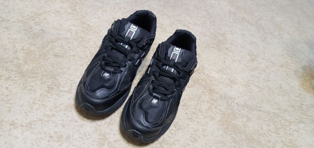 Новые Нью Бэлэнс, черная кожа, 44 размер