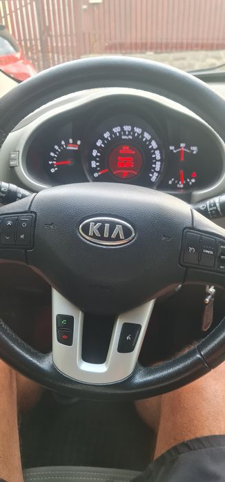 KIA Sportage 2012 — imagine 2