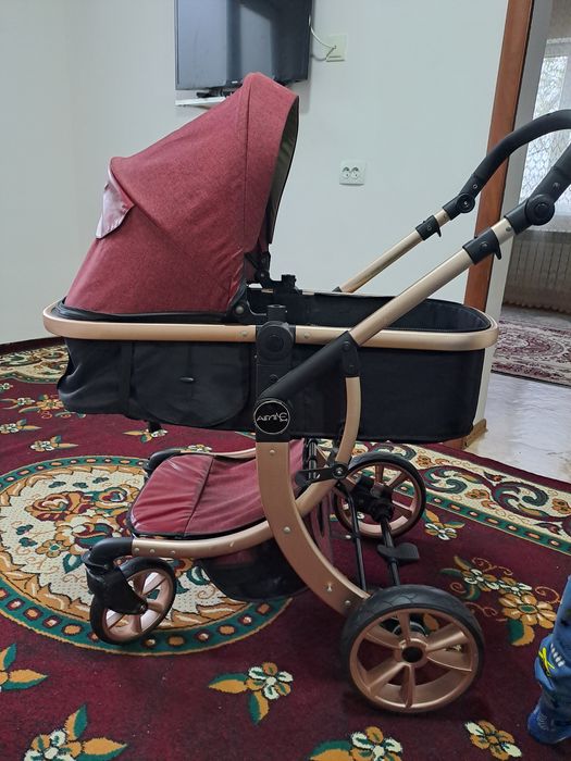 Коляска в очень хорошим состоянием