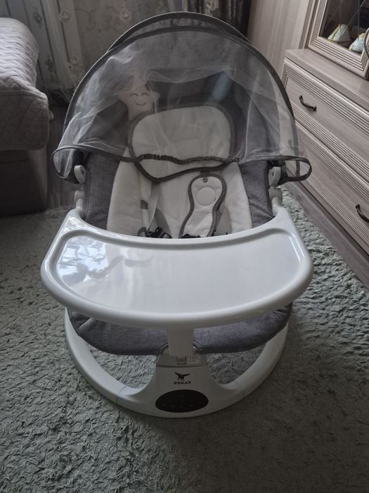 Шезлонг детский Pegas