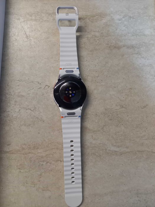 Смарт часовник Samsung Galaxy 7