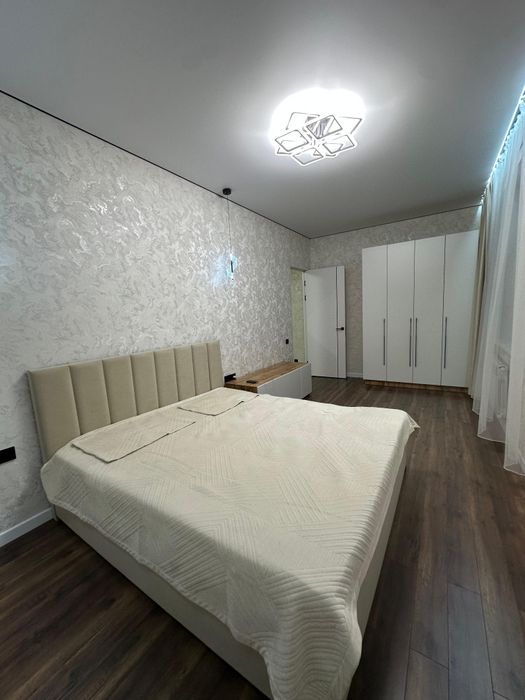 Продам двух комнатную квартиру