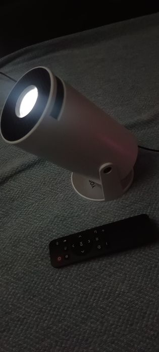 Проектор портативный хит