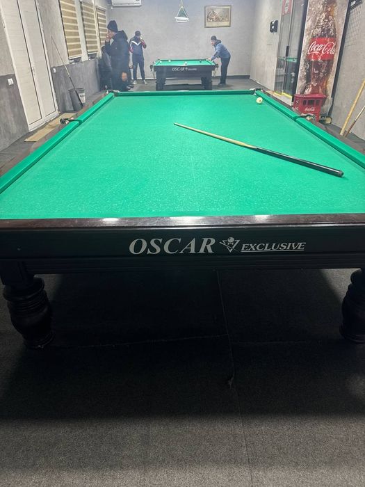 Bilyartniy stol sotiladi