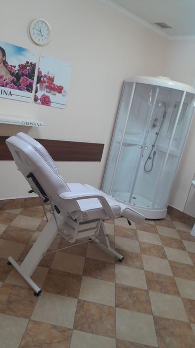Продам косметологическую кушетку