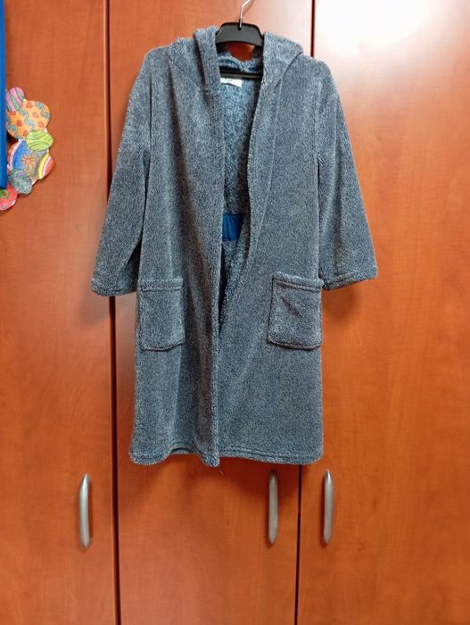 Halat baie cu glugă.