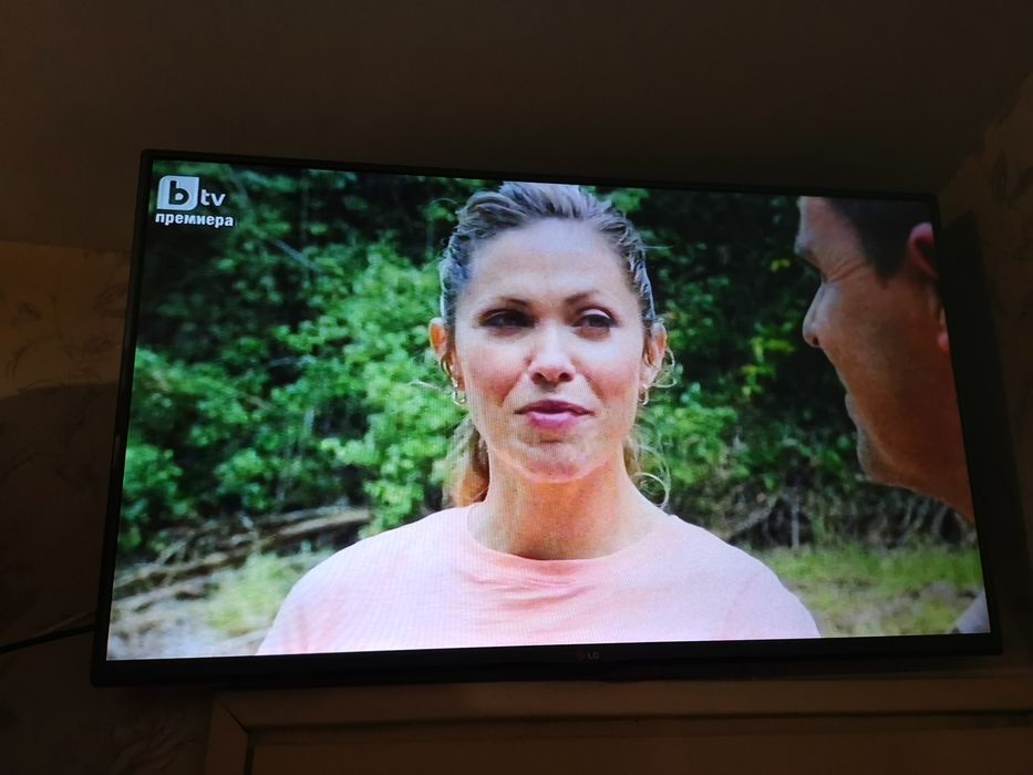 Телввизор LG 42'