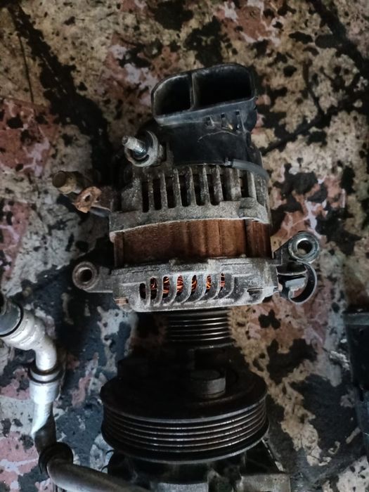 Продам запчасти мазда 5