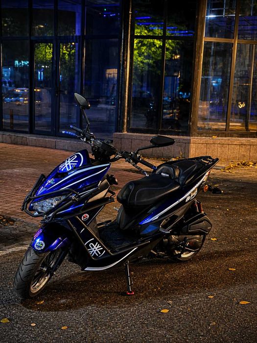 Скутер Force 150