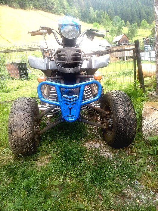 Vând ATV 250 cc prețul este negociabil