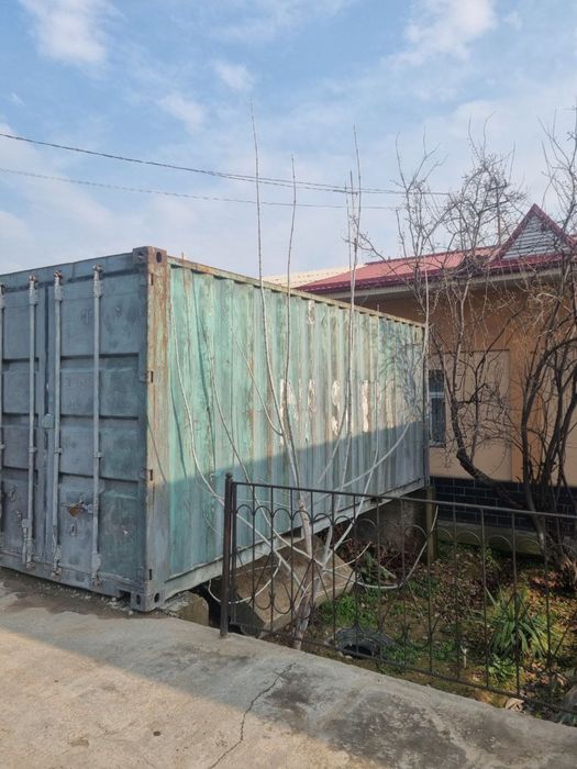 2 ta kontenir sotiladi 1000$ dan