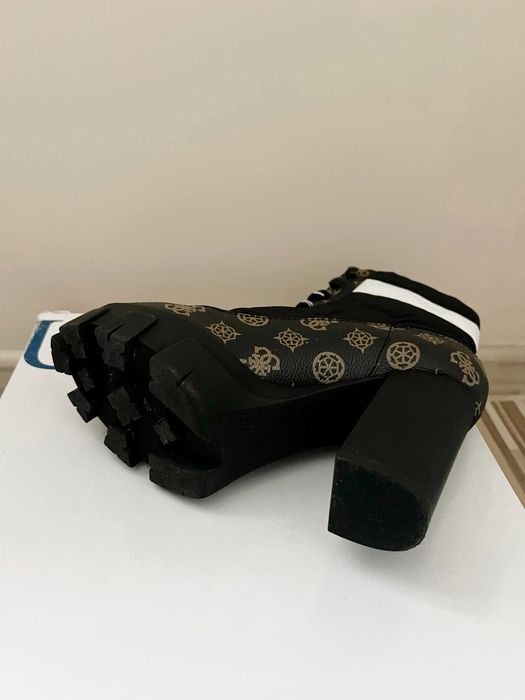 дамски боти Guess