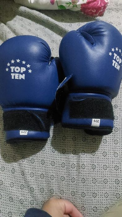 Продам продам боксерские перчатки