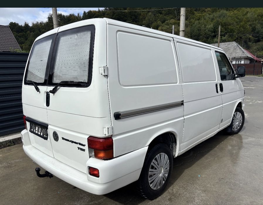 Volkswagen Transporter 1996 diesel, 2.156 € — imagine 3