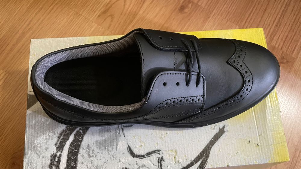 Pantofi protecție pentru locul de muncă