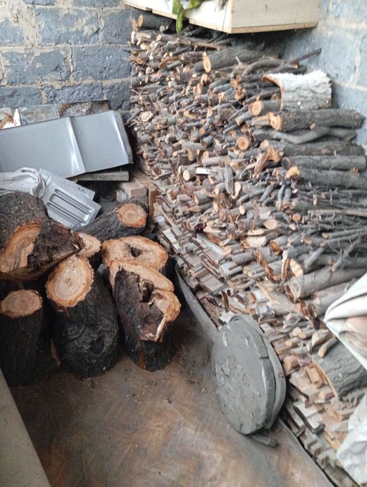 Окна и дрова, отын сатылады