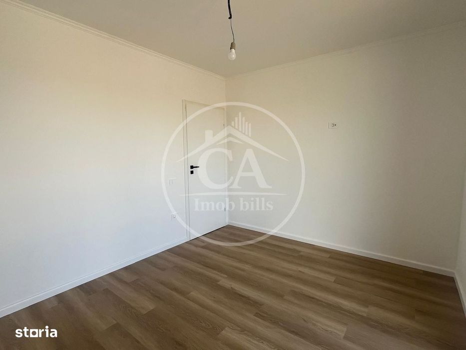 Casă de vânzare cu 4 camere în Santandrei , Bihor