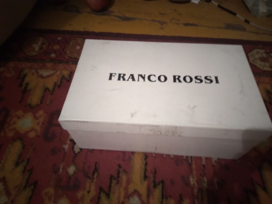 Продам мужские зимние ботинки