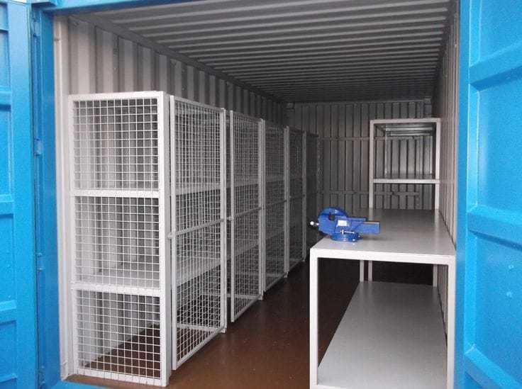 Рефрижератор холодильник держит холод стабильно