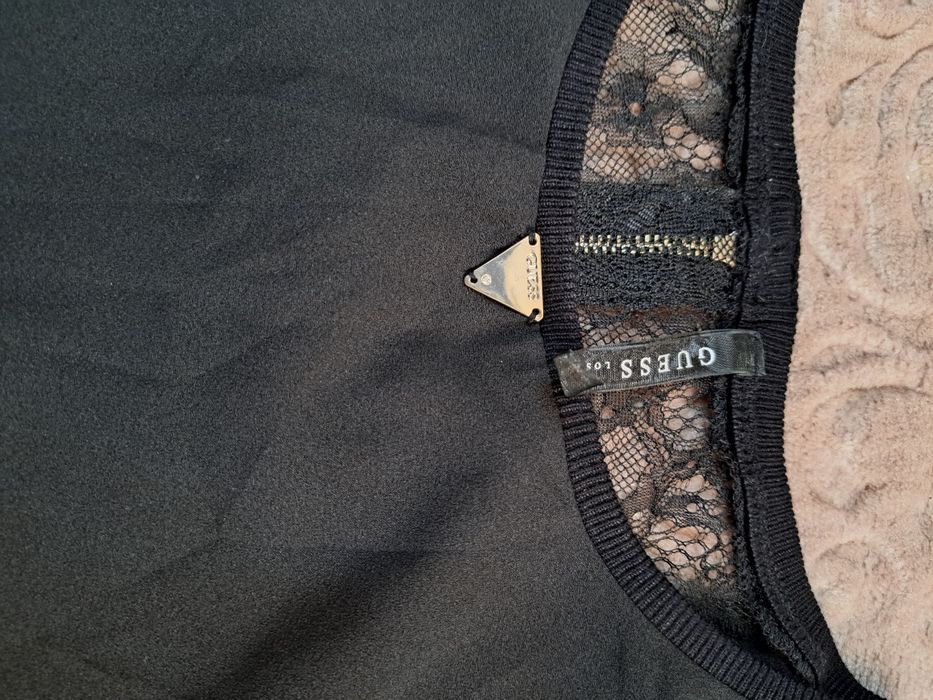 Rochita Guess neagră