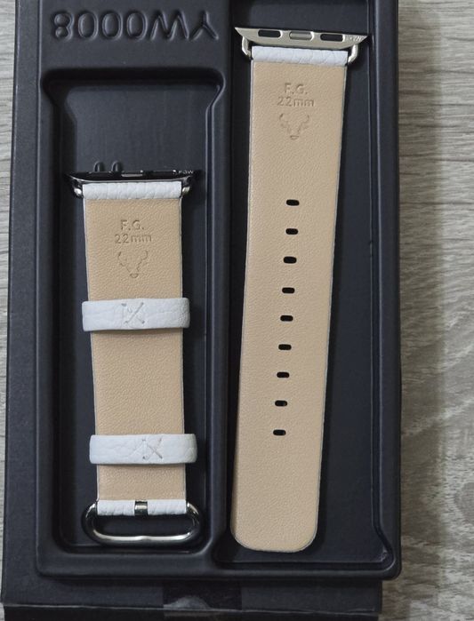Curea Fullmosa din piele pentru Apple Watch 38/40/41mm – Albă