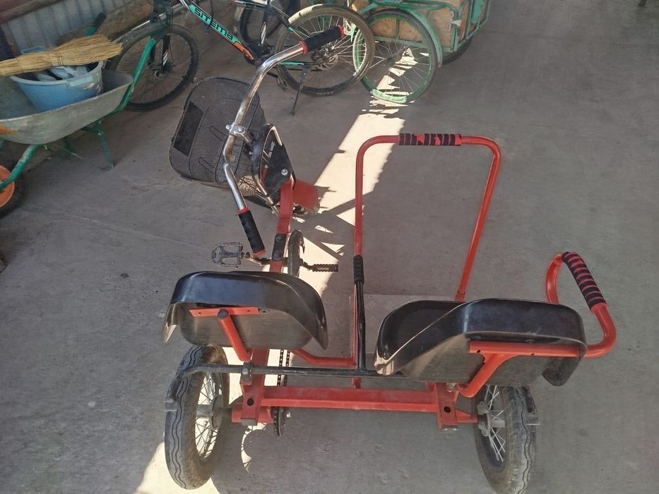 Велосипед трёх колёсные