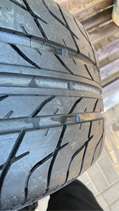 245/45/18 летня резина