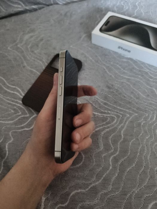 Продам iphone 15 pro 128gb