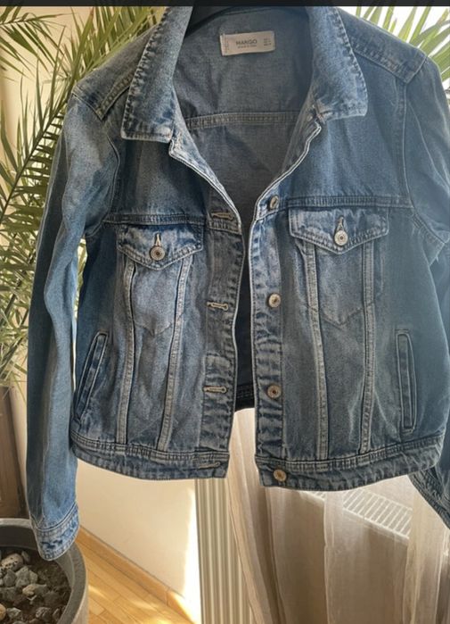 geaca de blugi mango