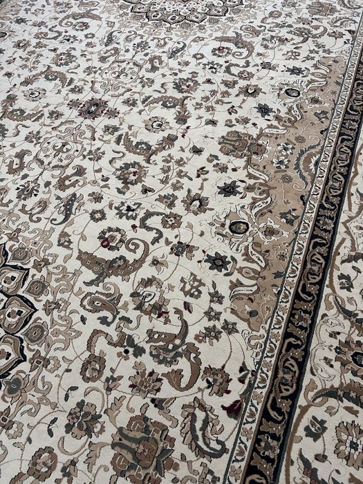 Срочно продаю турецкие ковры